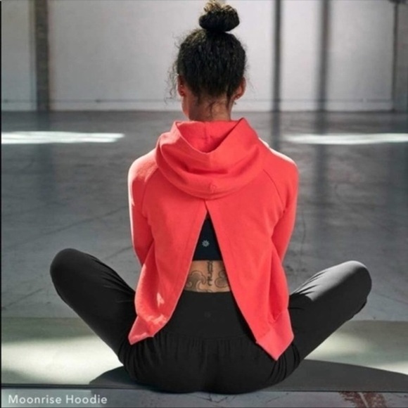 Athleta Pink Moonrise Open Back Hoodie Sweater Size Medium - Picture 1 of 10